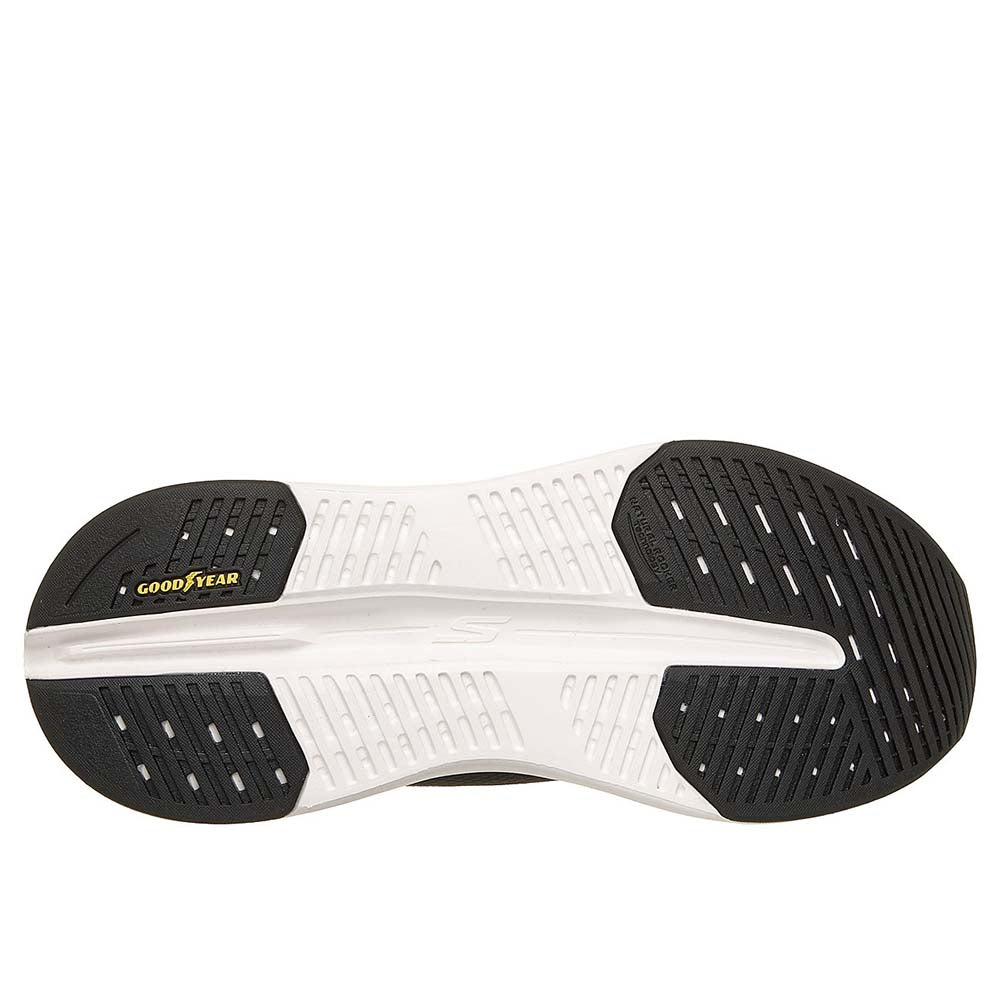 Slip-Ins: GOrun Max Cushioning Glide-Step - Cavara