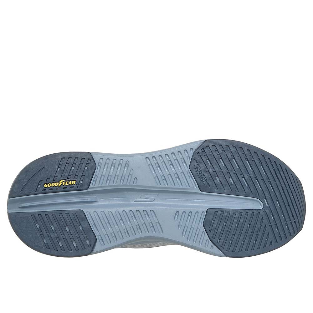Slip-Ins: GOrun Max Cushioning Glide-Step - Cavara