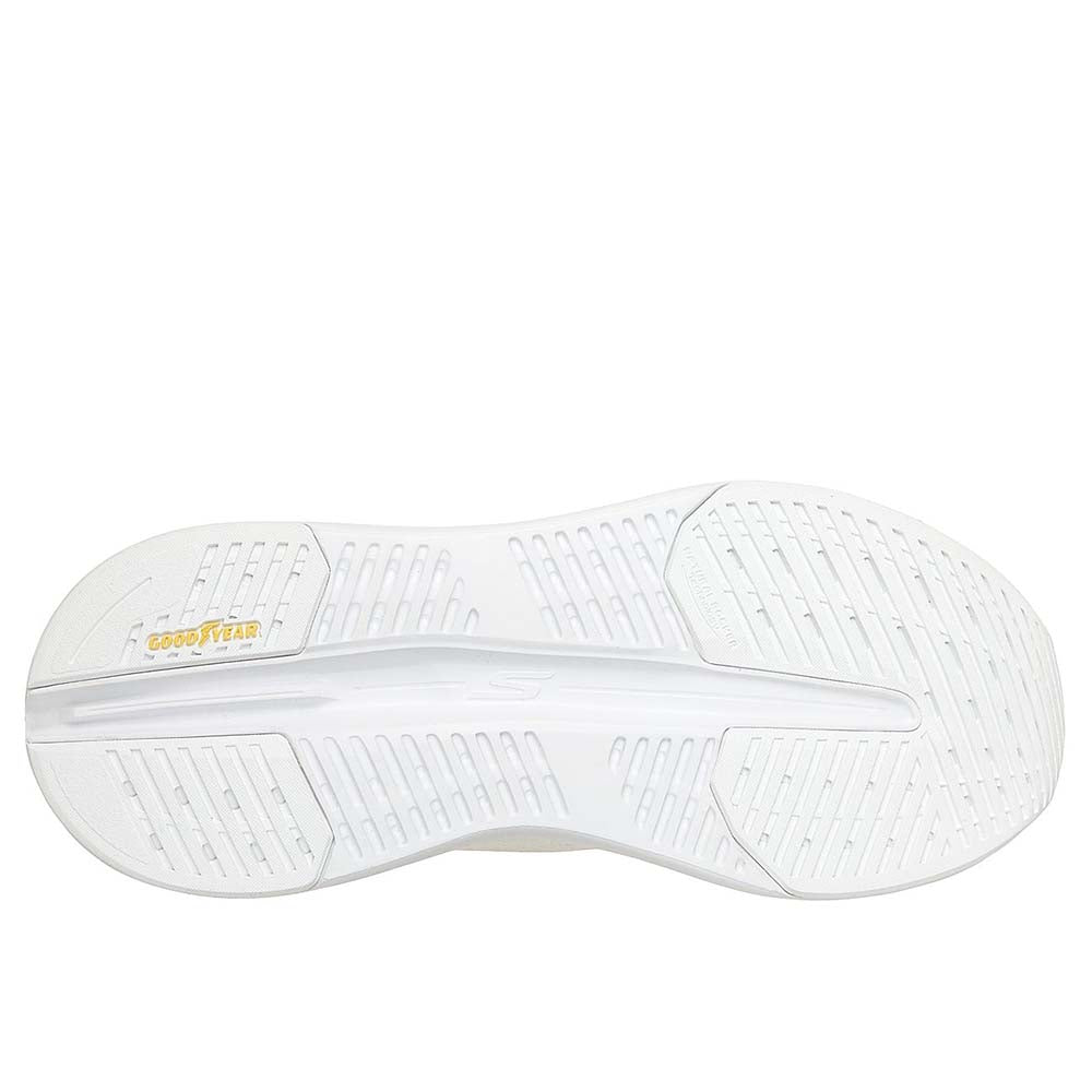 Slip-Ins: GOrun Max Cushioning Glide-Step - Cavara
