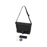 S Color: Shoulder Bag