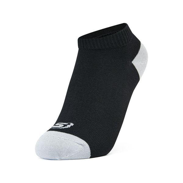 Athletic Outdoor: Socks
