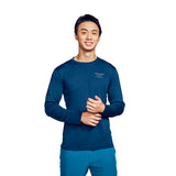 Urban Running: Performance Long Sleeve Tee